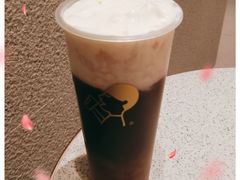 -喜茶(北京华贸购物中心店)