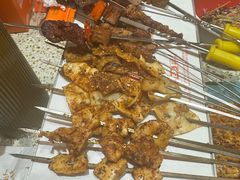 -小董哥烤串·爆汁大油边(故宫店)