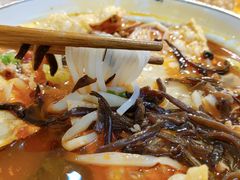 -丽丽三鲜螺蛳粉(田林路店)