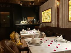 -Mogul Eatery·大亨餐酒馆