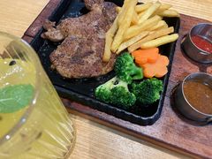 -菲滋意式餐厅(西溪印象城店)