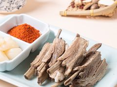 手抓羊排-百晟香·兰州牛肉面(景泰美食城店)