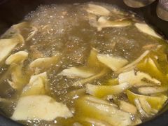 -菌海森林·非遗野生菌火锅(西山区滇池路摩根道店)