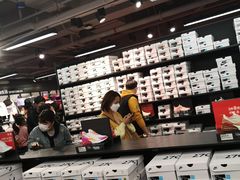 -NIKE上海青浦优选体验店