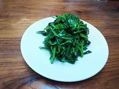 清炒豆尖-遇见阿家村云南菜(魏公村店)