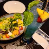 当时去的时候，他说八点之前给免费续杯