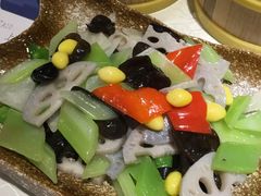 -尚一汤 广东炖汤(金桥国际店)