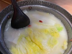 -吃饭皇帝大土家民族菜(正大广场店)