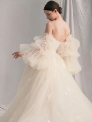 -艾米丽婚纱礼服