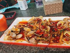 -路边边地标烧烤·川菜·小龙虾·音乐酒馆(良乡长虹店)