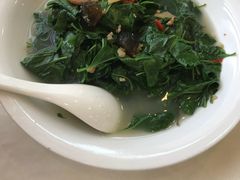 上汤枸杞叶-清心鸡沙田乳鸽店·非遗传承(粤垦路店)