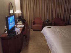 -汕尾巴黎半岛酒店