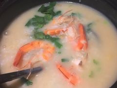 招牌鲜虾粥-颐和•海鲜砂锅粥•啫啫煲(奥林匹克广场店)