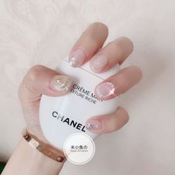 -米小兔美甲美睫