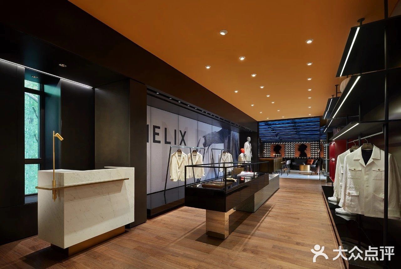 高级服装店设计装修