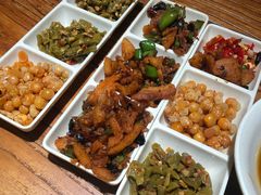 -湘人龙记老长沙米粉(鸟巢店)