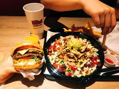 -The Habit Burger Grill 哈比特汉堡(复兴soho店)