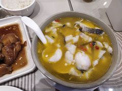 酸汤乌鱼片-鹅冠港式茶餐厅(来福士店)