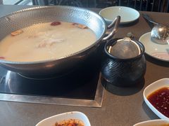 -捞王锅物料理(上海世茂广场店)