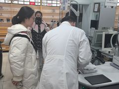 -豪门视光·星趣控·蔡司依视路眼镜代理商(中央大街店)