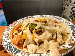 新疆沙湾大盘鸡-伊斯麦尔丝路·新派菜(沙子口店)