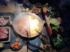 -湊湊火锅·茶憩(郑州绿地新都会店)