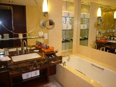 洗浴间-上海波特曼丽思卡尔顿酒店