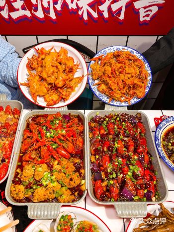 夏天就是小龙虾啤酒的季节呀