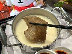 -红鼎豆捞·非遗鲍皇汤火锅(宝丰路店)