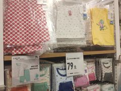 -优衣库(郑州丹尼斯大卫城店)