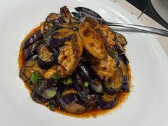 -鞍山大白鲨美食酒店