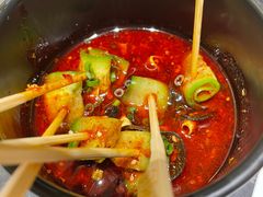 -红鼎豆捞·非遗鲍皇汤火锅(宝丰路店)