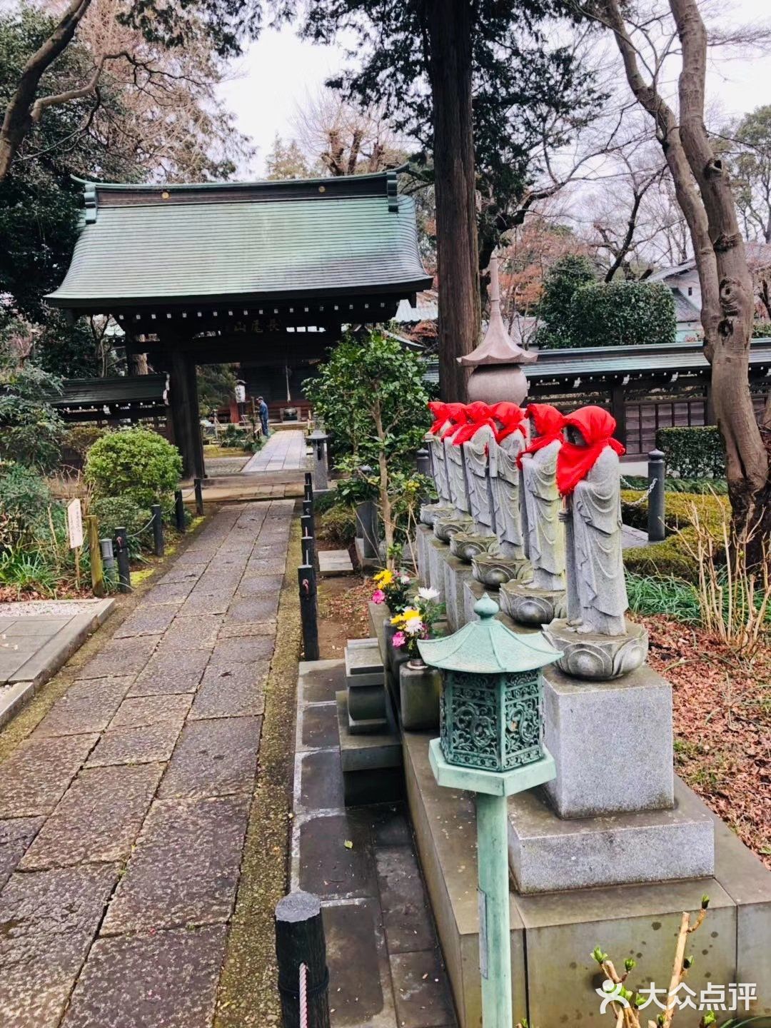 无名的神社，读书的花园