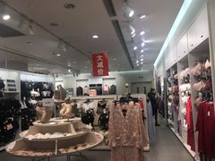 -H&M(华润万象城店)