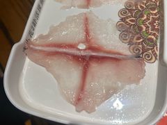 -老牌坊云南鱼豆花火锅(爱建店)
