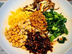 肉酱菌菇拌米线-云味馆·云南菜·云南米线(景田店)