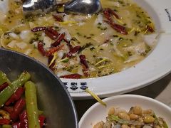 -渔语鱼酸菜鱼新川菜(来福士店)