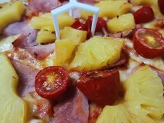 黄金夏威夷风光比萨-必胜客(宝杨路宅急送店)