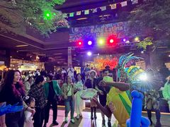 -瑞虹新天地月亮湾