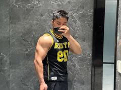 -岩顶健身(玄武店)