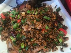 -川流不息·地道川菜·小龙虾(松东路店)