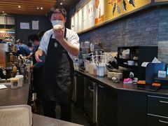 -星巴克臻选(周浦万达店)