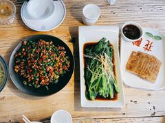 内什么兔-听香·678茶铺(猛追湾店)