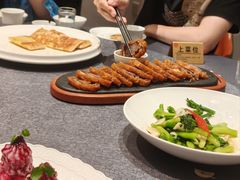 -连鹭海鲜·海肠捞饭·海胆饭(星海店)