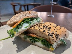 烟熏三文鱼鸡蛋色拉三明治-BAKER&SPICE(环贸店)