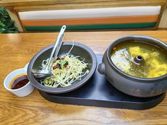 -云海肴·汽锅鸡·云南菜(天山百盛优客店)