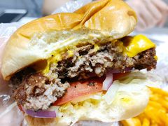 -TRIPS BURGER(大钟寺店)