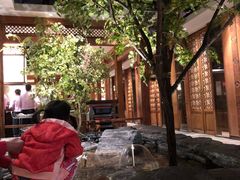 -萨拉伯尔(燕莎友谊商城店)