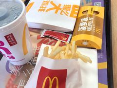 -麦当劳(新城市广场店)