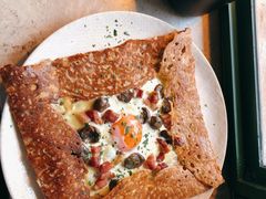 鸡蛋蘑菇熏肉荞麦可丽饼-RAC BAR(安福路店)